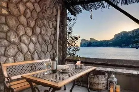 La Bleau The Perfect Beachfront Holiday home *